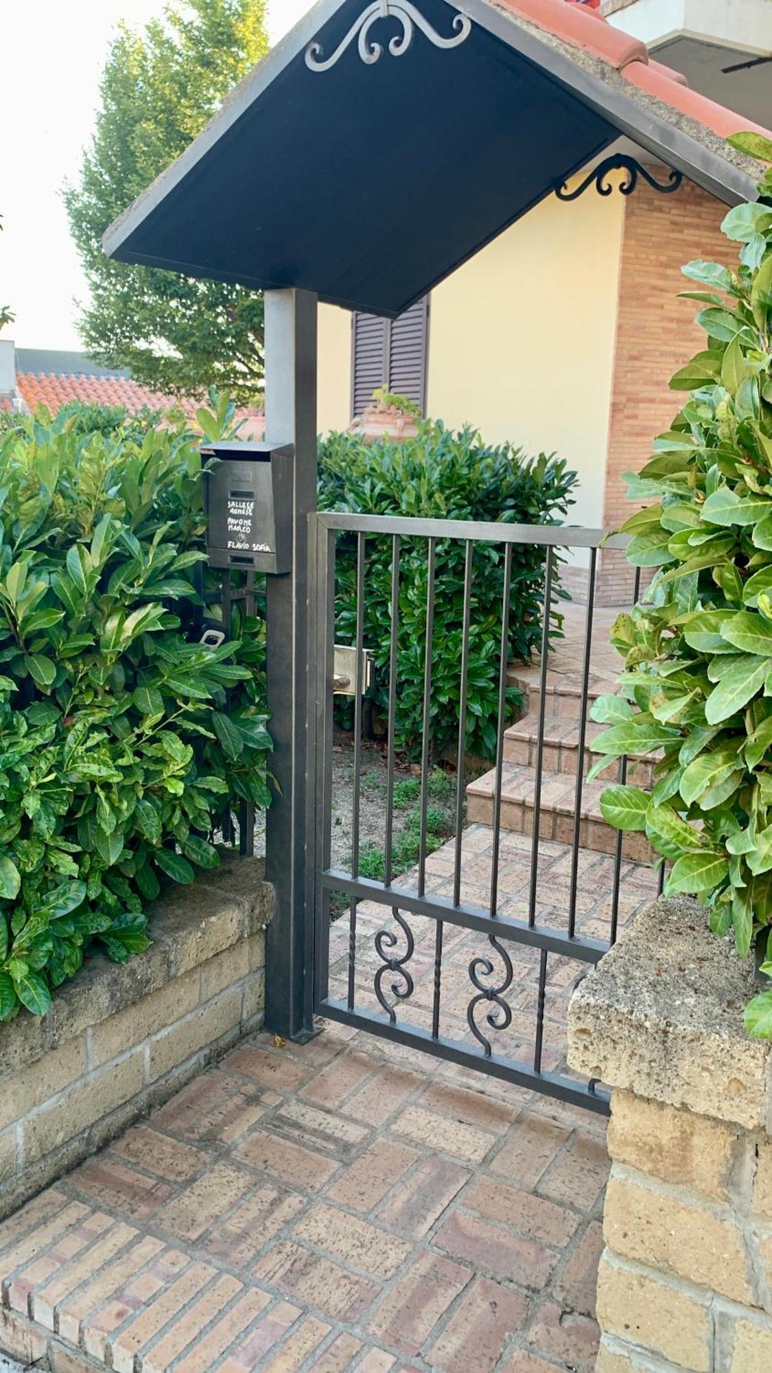 Attico Con Terrazzo Panoramico Maiella - 1Piano - Vasto Apartment Exterior photo